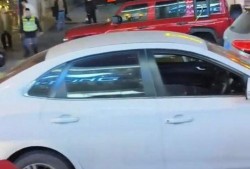 杭州网友爆料红车事件视频,网友爆料引发社会关注