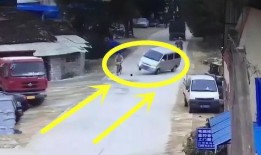 五菱面包车最新爆料视频,揭秘最新爆料视频亮点！”