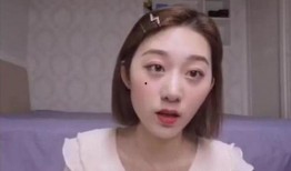 为了吃瓜她进了娱乐圈